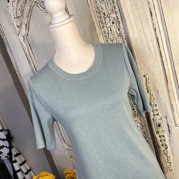 Duluth Trading Elegant Soft Sage Green Women's Double Knit T Shirt Top - Picture 2 of 10